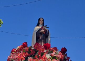 Mons. Larrazábal de visita pastoral en Santa Teresita